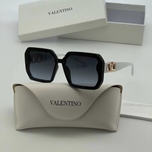 Очки Valentino A2447