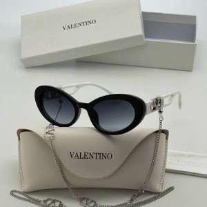 Очки Valentino A2502