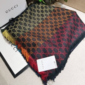 Платок Gucci B1003