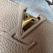 Сумка Louis Vuitton Capucines R2890