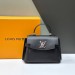 Сумка Louis Vuitton Lockme Ever Mini RE4927
