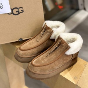 Зимние ботинки UGG B2437