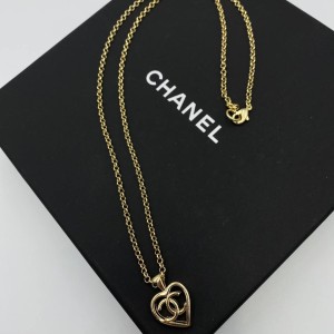 Колье Chanel V1017