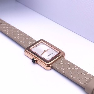 Часы Chanel W1027